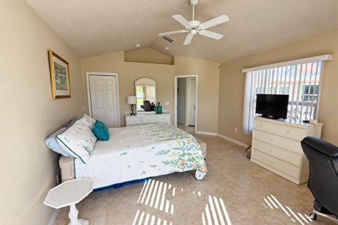 House in Venice, Florida 3 bedrooms, 176.7 sq.m. № 2413965 - photo 7