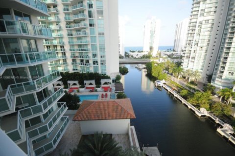 Condominio en venta en Sunny Isles Beach, Florida, 3 dormitorios, 138.33 m2 № 1938205 - foto 2