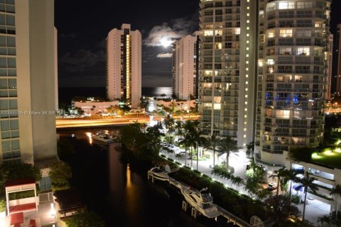 Condominio en venta en Sunny Isles Beach, Florida, 3 dormitorios, 138.33 m2 № 1938205 - foto 3