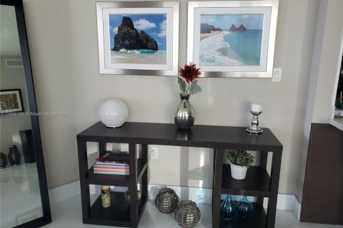 Condominio en venta en Sunny Isles Beach, Florida, 3 dormitorios, 138.33 m2 № 1938205 - foto 6