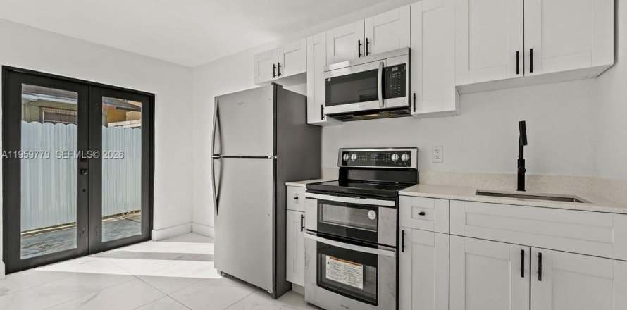 Дом в Майами, Флорида 2 спальни, 171.22м2 № 2019987