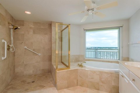 Copropriété à vendre à Clearwater, Floride: 3 chambres, 181.35 m2 № 1905929 - photo 22