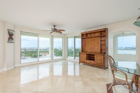 Copropriété à vendre à Clearwater, Floride: 3 chambres, 181.35 m2 № 1905929 - photo 9