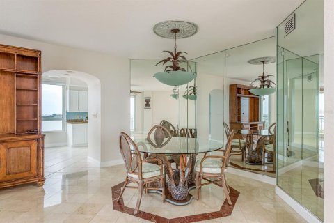 Copropriété à vendre à Clearwater, Floride: 3 chambres, 181.35 m2 № 1905929 - photo 12