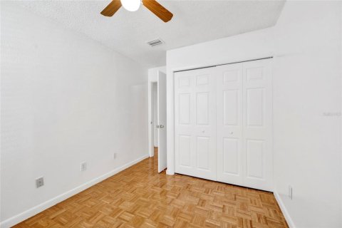 Townhouse in Tampa, Florida 3 bedrooms, 123.56 sq.m. № 2211544 - photo 26