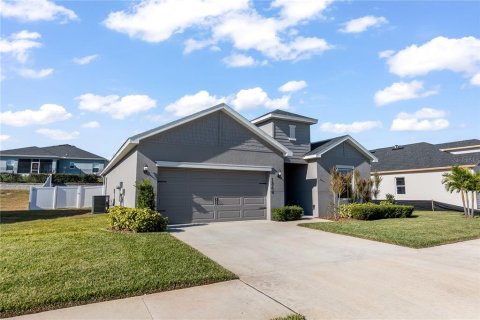 Villa ou maison à Lake Alfred, Floride 4 chambres, 191.01 m2 № 2148109