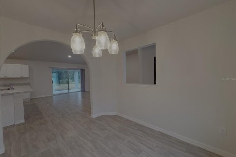 Villa ou maison à louer à Ocala, Floride: 4 chambres, 193.14 m2 № 2413988 - photo 9