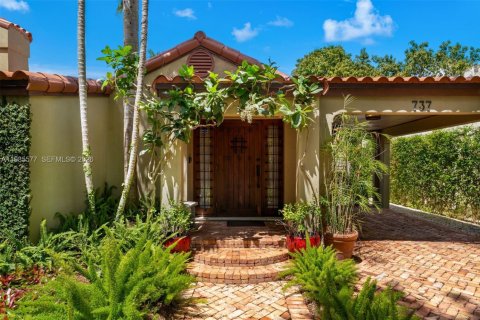 Casa en venta en Coral Gables, Florida, 4 dormitorios, 205.22 m2 № 2067063 - foto 2