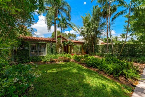 Casa en venta en Coral Gables, Florida, 4 dormitorios, 205.22 m2 № 2067063 - foto 3