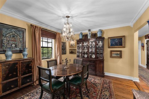 Casa en venta en Coral Gables, Florida, 4 dormitorios, 205.22 m2 № 2067063 - foto 11