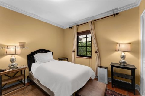 Casa en venta en Coral Gables, Florida, 4 dormitorios, 205.22 m2 № 2067063 - foto 14