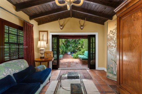 Casa en venta en Coral Gables, Florida, 4 dormitorios, 205.22 m2 № 2067063 - foto 28