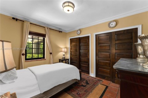 Casa en venta en Coral Gables, Florida, 4 dormitorios, 205.22 m2 № 2067063 - foto 13