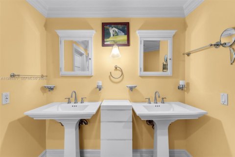 Casa en venta en Coral Gables, Florida, 4 dormitorios, 205.22 m2 № 2067063 - foto 23