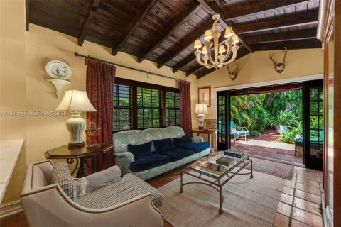 Casa en venta en Coral Gables, Florida, 4 dormitorios, 205.22 m2 № 2067063 - foto 27