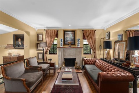 Casa en venta en Coral Gables, Florida, 4 dormitorios, 205.22 m2 № 2067063 - foto 6