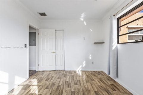 Купить виллу или дом в Майами, Флорида 3 спальни, 174.1м2, № 2030474 - фото 24