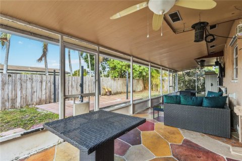 Купить виллу или дом в Майами, Флорида 3 спальни, 174.1м2, № 2030474 - фото 18