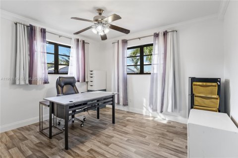 Купить виллу или дом в Майами, Флорида 3 спальни, 174.1м2, № 2030474 - фото 28