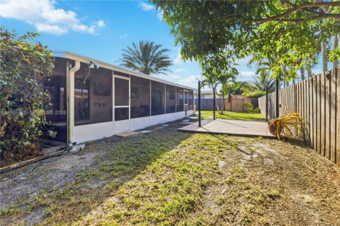 Купить виллу или дом в Майами, Флорида 3 спальни, 174.1м2, № 2030474 - фото 19