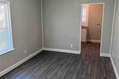Immobilier commercial à vendre à Sanford, Floride: 6 chambres, 199.55 m2 № 2348394 - photo 13