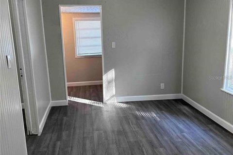 Immobilier commercial à vendre à Sanford, Floride: 6 chambres, 199.55 m2 № 2348394 - photo 5