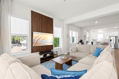 Touwnhouse à vendre à Tampa, Floride: 3 chambres, 179.86 m2 № 2415319 - photo 9