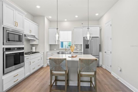 Touwnhouse à vendre à Tampa, Floride: 3 chambres, 179.86 m2 № 2415319 - photo 7