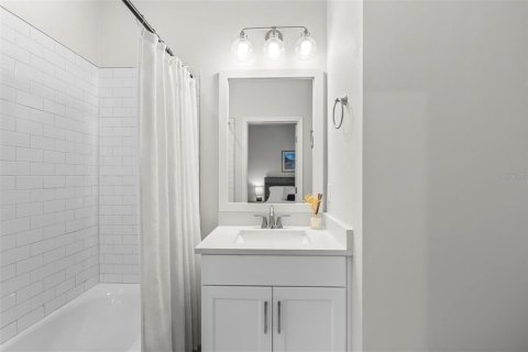 Touwnhouse à vendre à Tampa, Floride: 3 chambres, 179.86 m2 № 2415319 - photo 23