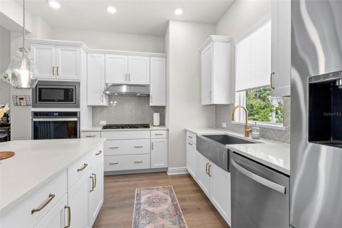 Touwnhouse à vendre à Tampa, Floride: 3 chambres, 179.86 m2 № 2415319 - photo 4
