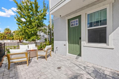 Touwnhouse à Tampa, Floride 3 chambres, 179.86 m2 № 2415319