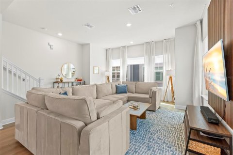 Touwnhouse à vendre à Tampa, Floride: 3 chambres, 179.86 m2 № 2415319 - photo 12