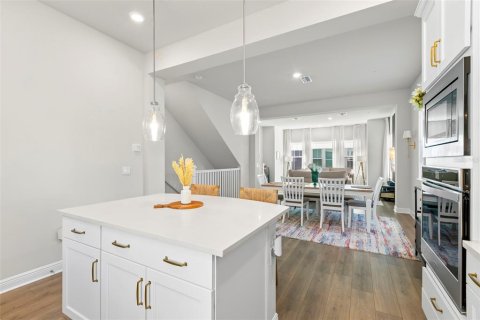 Touwnhouse à vendre à Tampa, Floride: 3 chambres, 179.86 m2 № 2415319 - photo 8