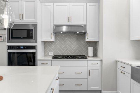 Touwnhouse à vendre à Tampa, Floride: 3 chambres, 179.86 m2 № 2415319 - photo 6