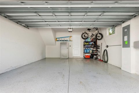 Touwnhouse à vendre à Tampa, Floride: 3 chambres, 179.86 m2 № 2415319 - photo 29