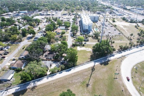 Commercial property in Tampa, Florida 93.27 sq.m. № 1625801 - photo 10
