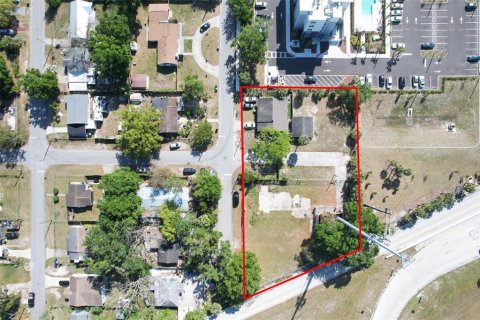 Commercial property in Tampa, Florida 93.27 sq.m. № 1625801 - photo 5