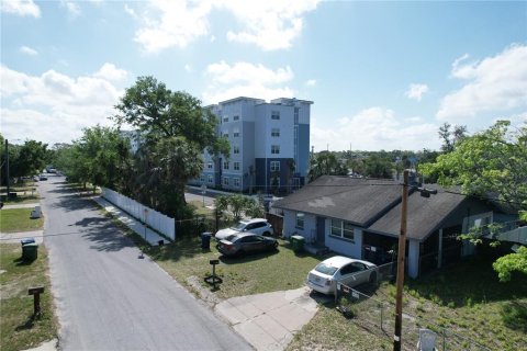 Commercial property in Tampa, Florida 93.27 sq.m. № 1625801 - photo 7