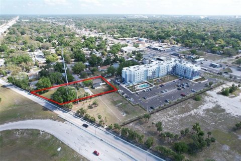 Commercial property in Tampa, Florida 93.27 sq.m. № 1625801 - photo 3