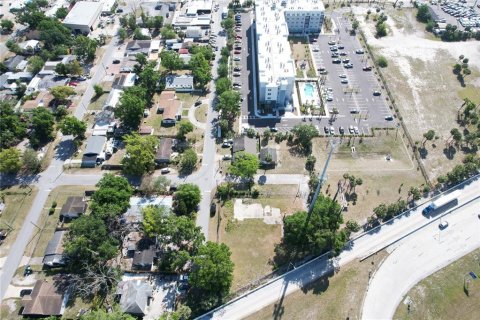 Commercial property in Tampa, Florida 93.27 sq.m. № 1625801 - photo 8