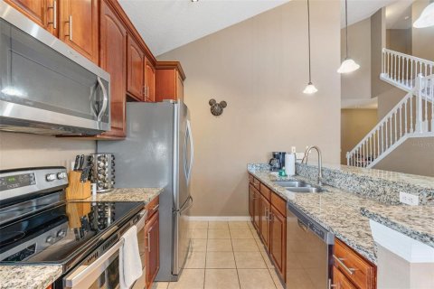 Casa en venta en Kissimmee, Florida, 7 dormitorios, 267.93 m2 № 2239392 - foto 8