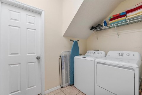 Casa en venta en Kissimmee, Florida, 7 dormitorios, 267.93 m2 № 2239392 - foto 27