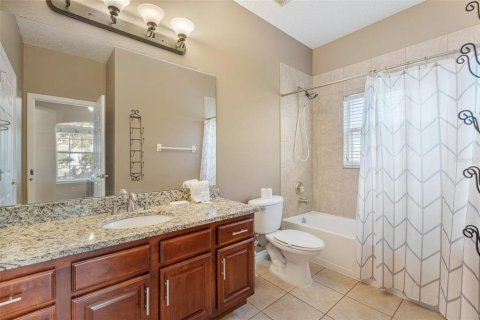 Casa en venta en Kissimmee, Florida, 7 dormitorios, 267.93 m2 № 2239392 - foto 28