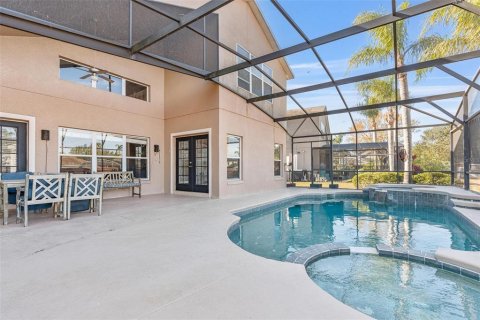 Casa en venta en Kissimmee, Florida, 7 dormitorios, 267.93 m2 № 2239392 - foto 2