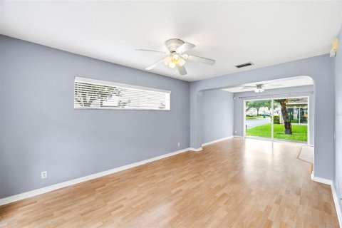 Adosado en venta en Largo, Florida, 2 dormitorios, 118.08 m2 № 2236009 - foto 4