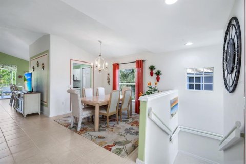 Condo in Fort Myers, Florida, 2 bedrooms № 2214714 - photo 9