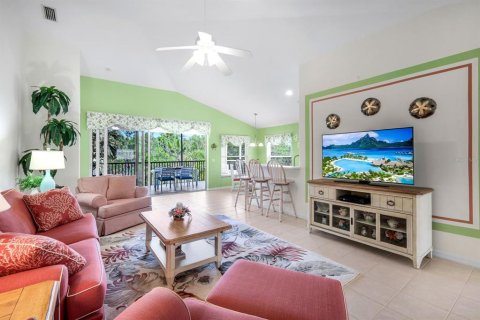 Condo in Fort Myers, Florida, 2 bedrooms № 2214714 - photo 13