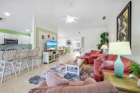 Condo in Fort Myers, Florida, 2 bedrooms № 2214714 - photo 3