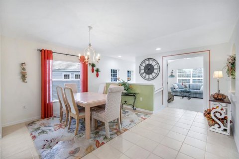Condo in Fort Myers, Florida, 2 bedrooms № 2214714 - photo 10