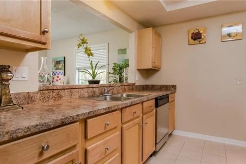 Copropriété à vendre à North Fort Myers, Floride: 1 chambre, 61.22 m2 № 1903840 - photo 9